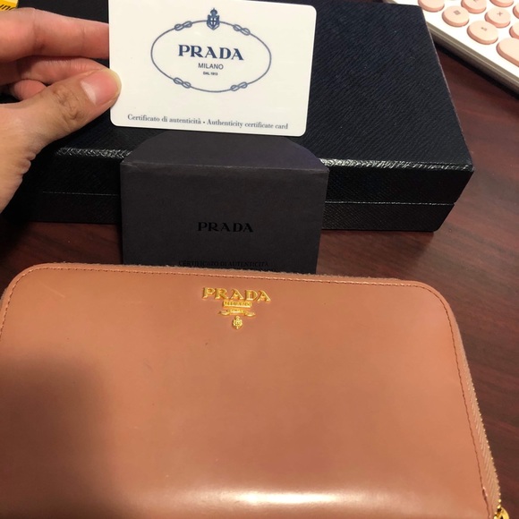 Authentic Prada Wallet - Picture 4 of 6
